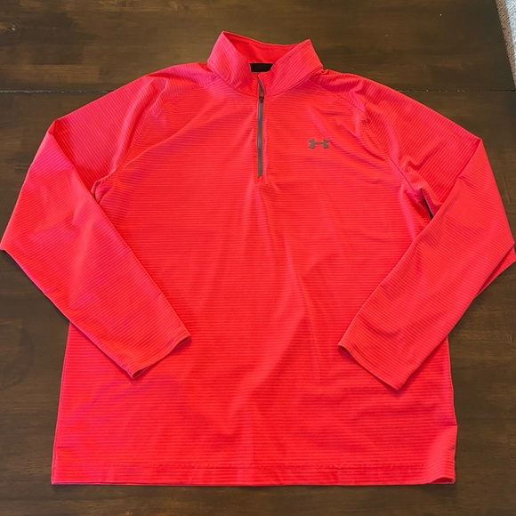 Men’s UA Tech Loose Fit 1/2 Zip. Size L - Picture 3 of 6